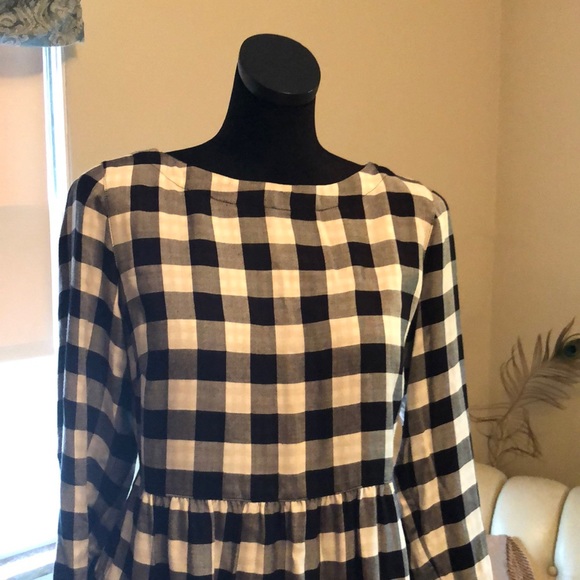 Dress - Picture 2 of 6